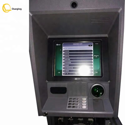 เครื่อง ATM ของธนาคาร NCR ถอนเงิน เครื่องที่ครบถ้วน