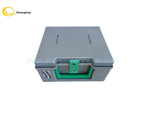 4450693308 445-0693308 ชิ้นส่วนเครื่อง ATM NCR 58XX 6622 6625 ตัวล็อคพลาสติกสำหรับถาดรับคืน