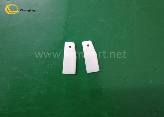 ราคาดี ชิ้นส่วนภายใน Line Pick สีขาวของเครื่อง Atm, Retainer เลือก Line อะไหล่ Ncr Atm ออนไลน์